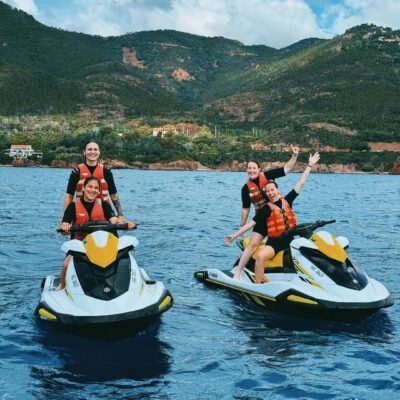 Location Jet Ski avec permis dans la baie de Cannes - Mandelieu 2 heures
