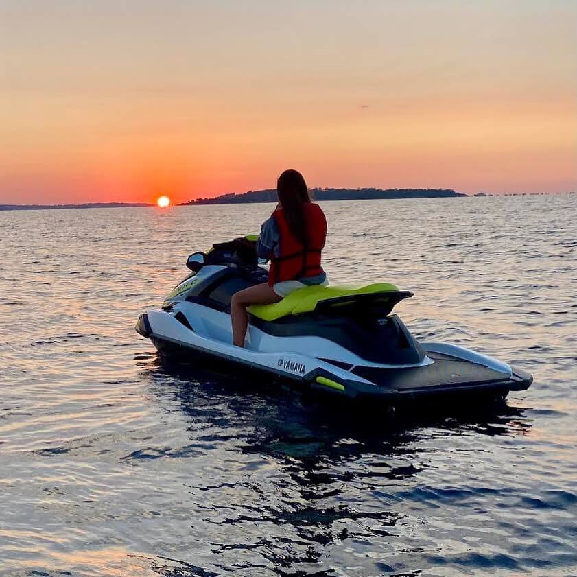 jet ski image 03